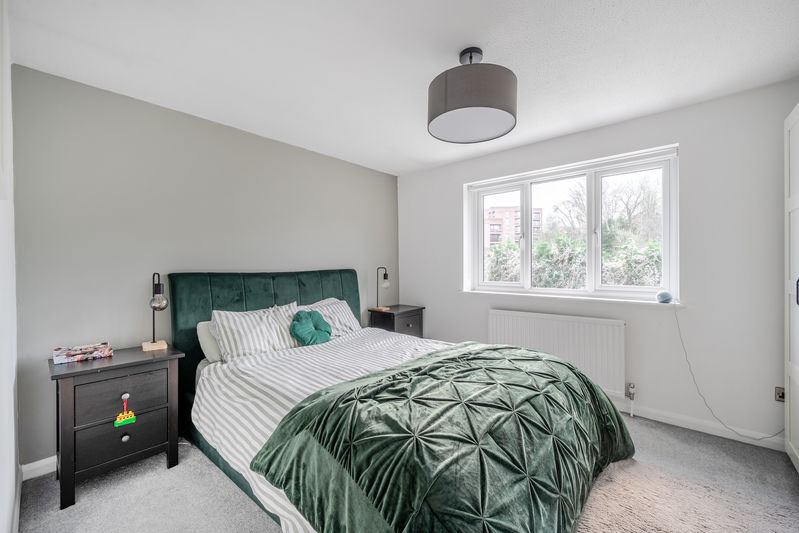 Bedroom- click for photo gallery